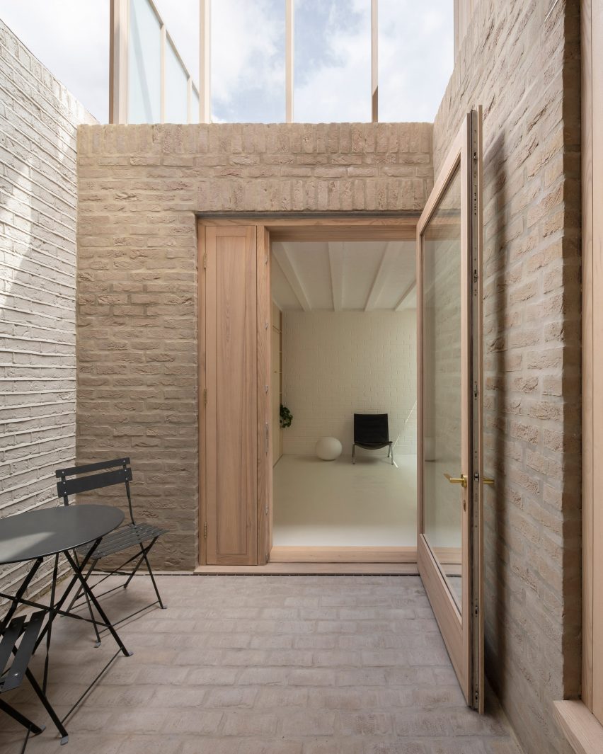 North London House by O'Sullivan Skoufoglou Architects and Cathie Curran