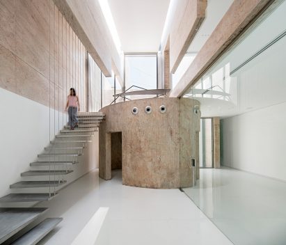 Office 543 by Charged Voids