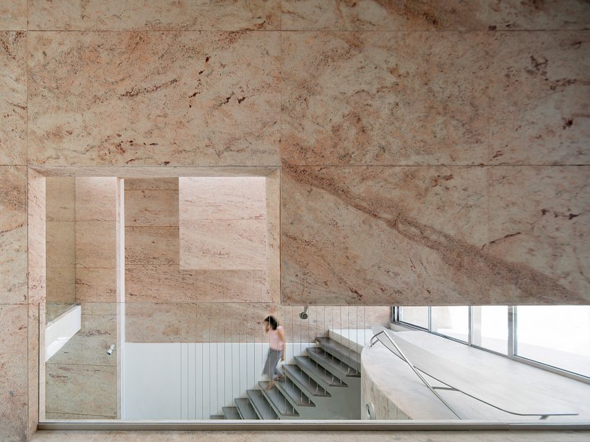 Office 543 by Charged Voids
