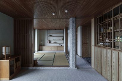 Shakespeare Tower apartment by Takero Shimazaki Architects