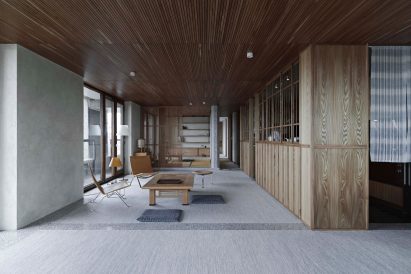 Shakespeare Tower apartment by Takero Shimazaki Architects