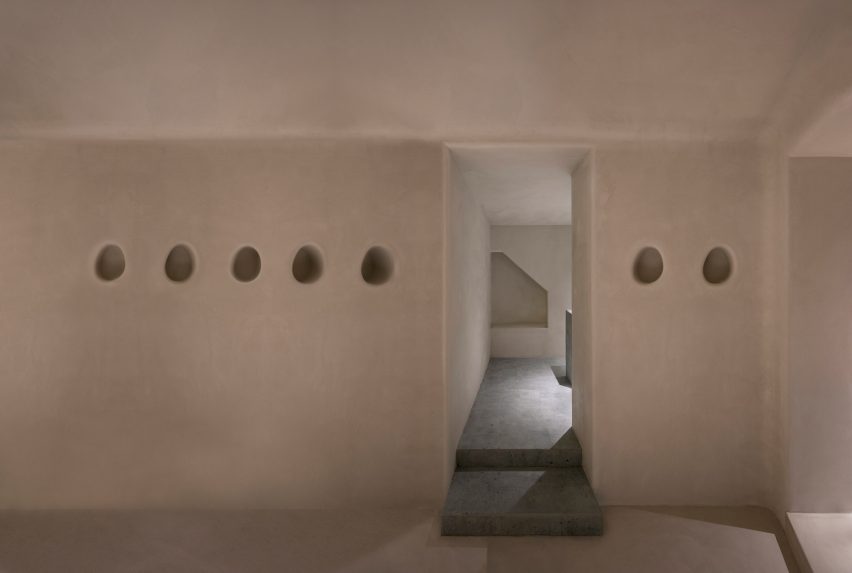Single Person gallery in Shanghai by Offhand Practice