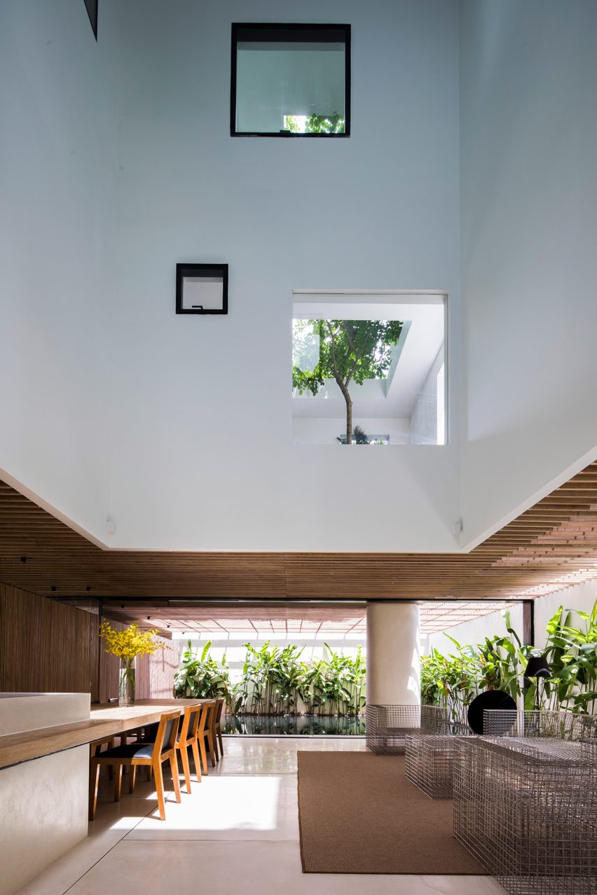 Sky House by MIA Design Studio
