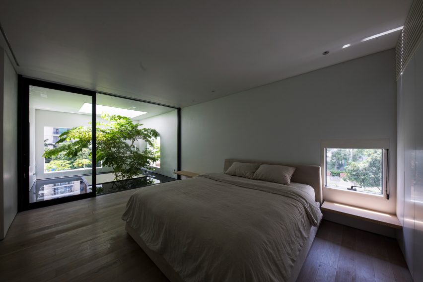 Sky House by MIA Design Studio