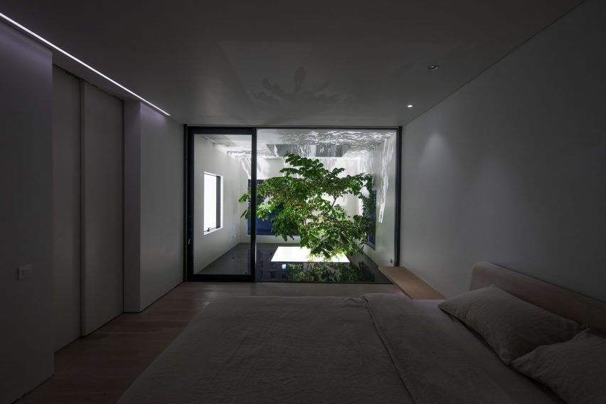 Sky House by MIA Design Studio
