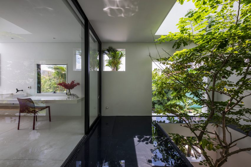 Sky House by MIA Design Studio