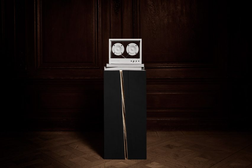 Small Transparent Speaker by Transparent Sound