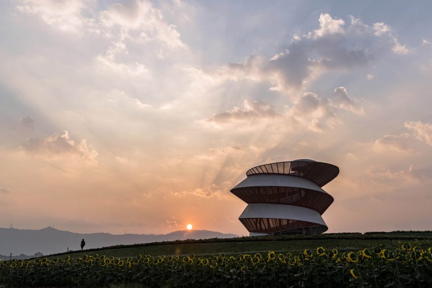 Tower of Spiral by Doarchi