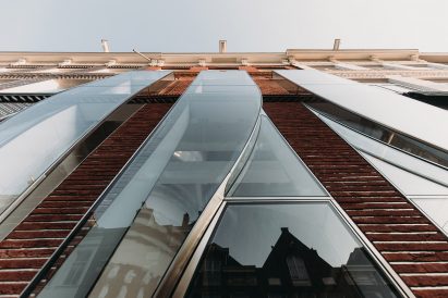 The Looking Glass on P.C. Hooftstraat in Amsterdam by UNStudio 