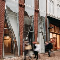 The Looking Glass on P.C. Hooftstraat in Amsterdam by UNStudio 