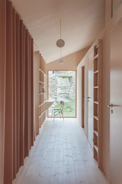 Villa Vassdal by Studio Holmber
