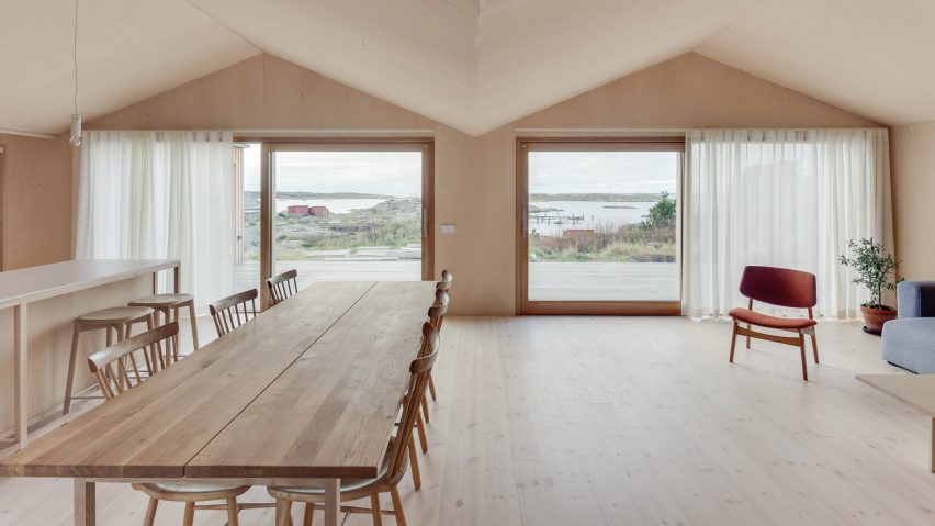 Villa Vassdal by Studio Holmber