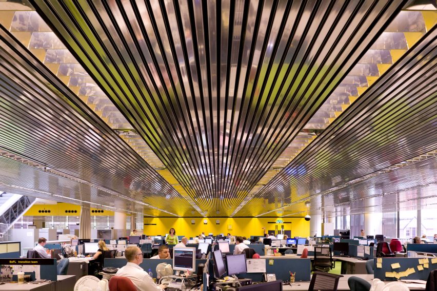 Willis Faber & Dumas building by Foster Associates – Norman Foster and Micheal Hopkins