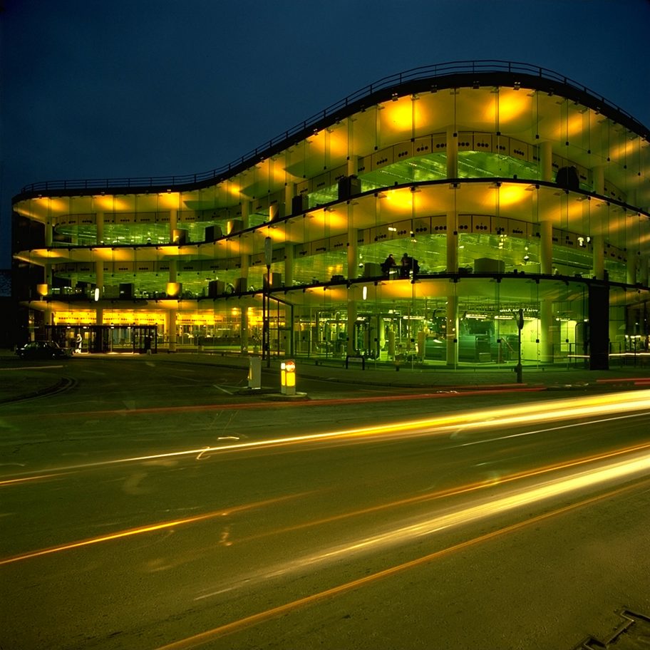 Willis Faber & Dumas building by Foster Associates – Norman Foster and Micheal Hopkins