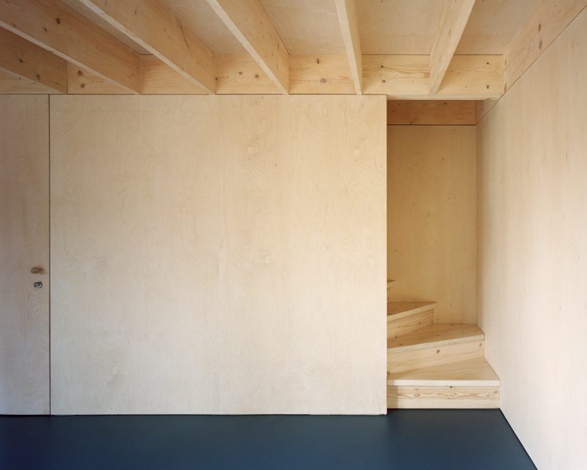 Windsor Road outbuilding house by Russell Jones