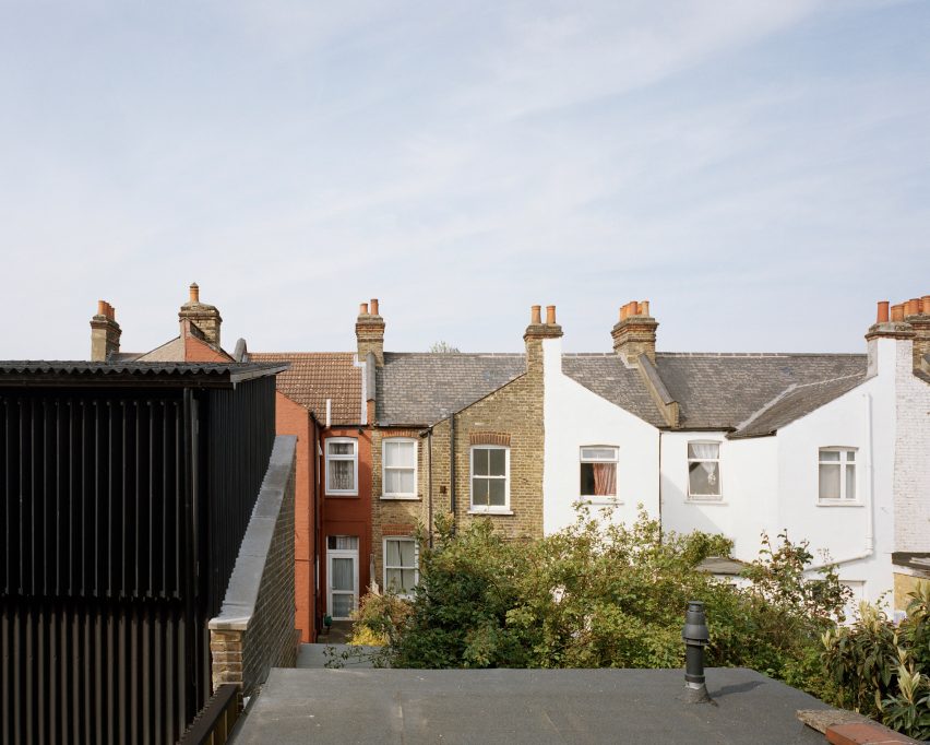 Windsor Road outbuilding house by Russell Jones