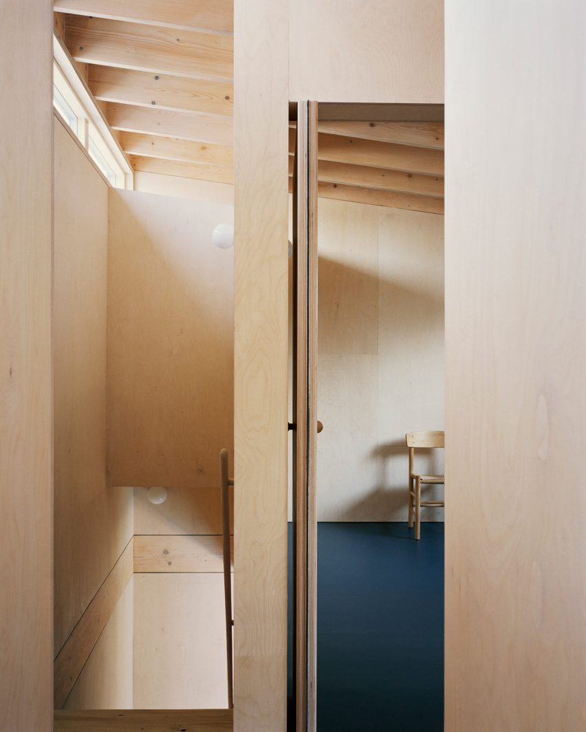 Windsor Road outbuilding house by Russell Jones