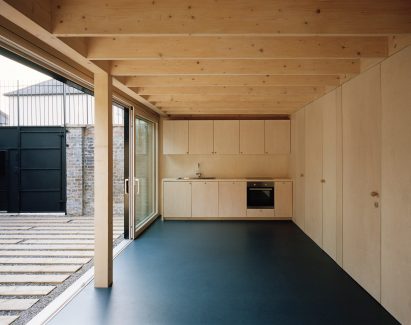 Windsor Road outbuilding house by Russell Jones