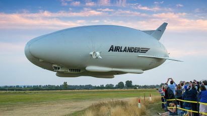 Flying Bum Airlander 10