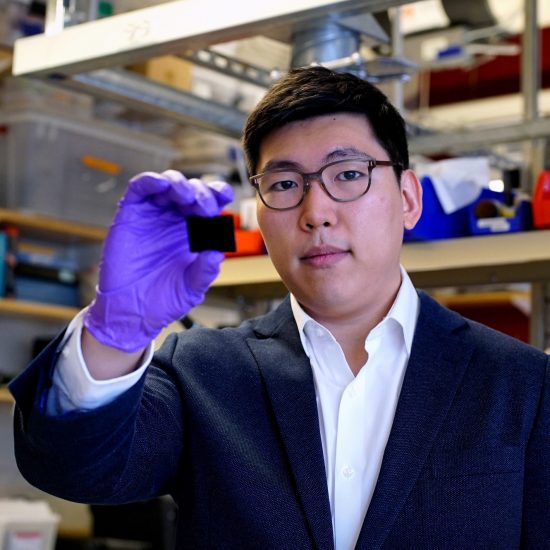 MIT aeroplane nanotube