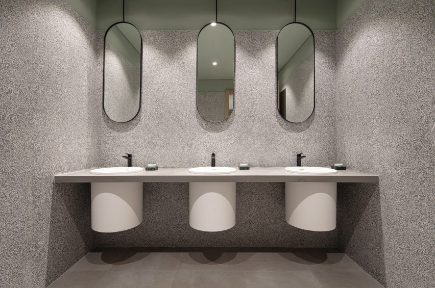 Bayit Balev by Studio Amit