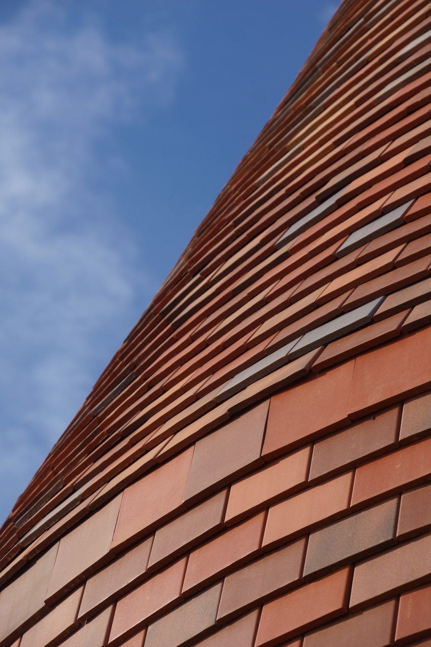 Bumpers Oast house by ACME tiles