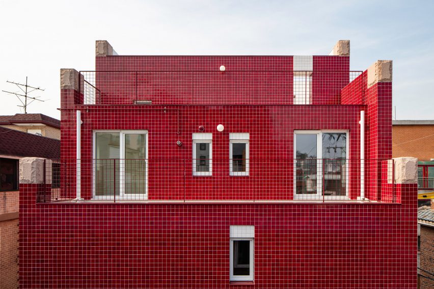 Cascade house by Aoa Architects