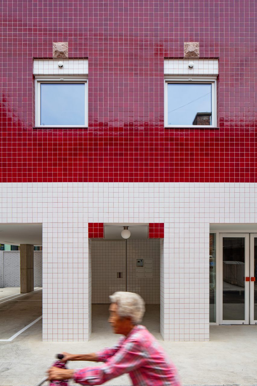 Cascade house by Aoa Architects