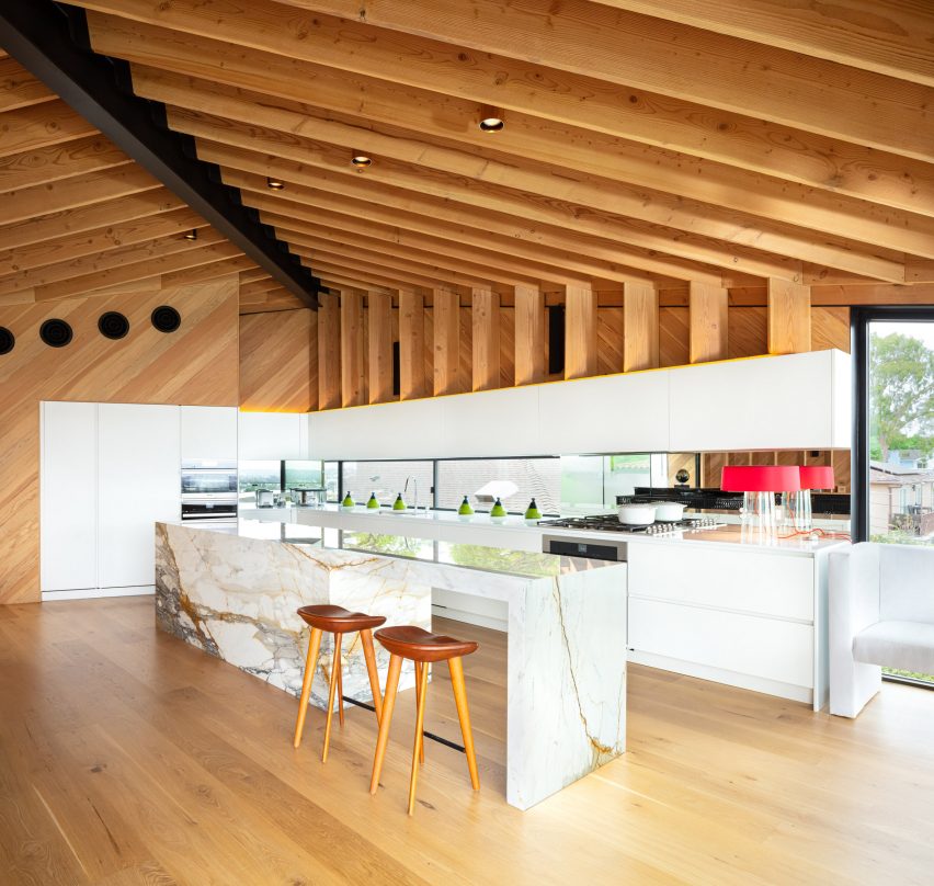 Clive Wilkinson West Los Angeles Residence