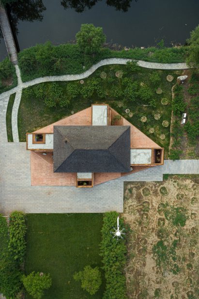 Courtyard Villa by Arch Studio