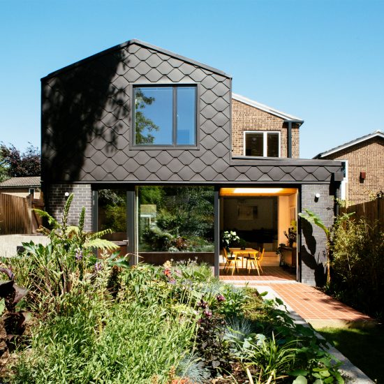 Offset House, Croydon, by R2 Studio Architects