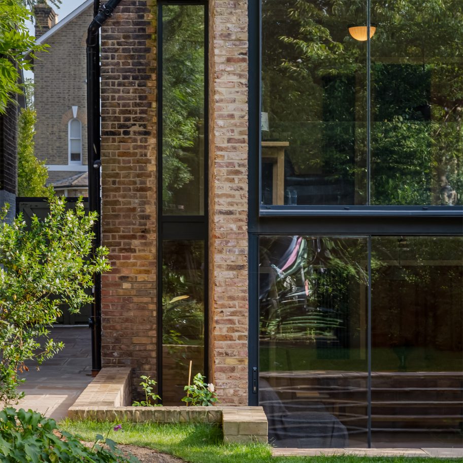 Handen House