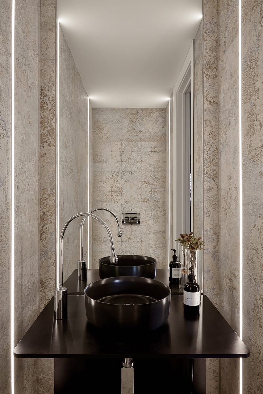 Euclid Residence by Ancerl Studio