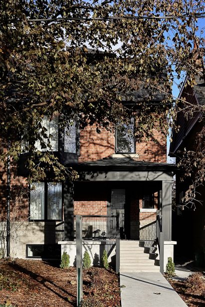 Euclid Residence by Ancerl Studio