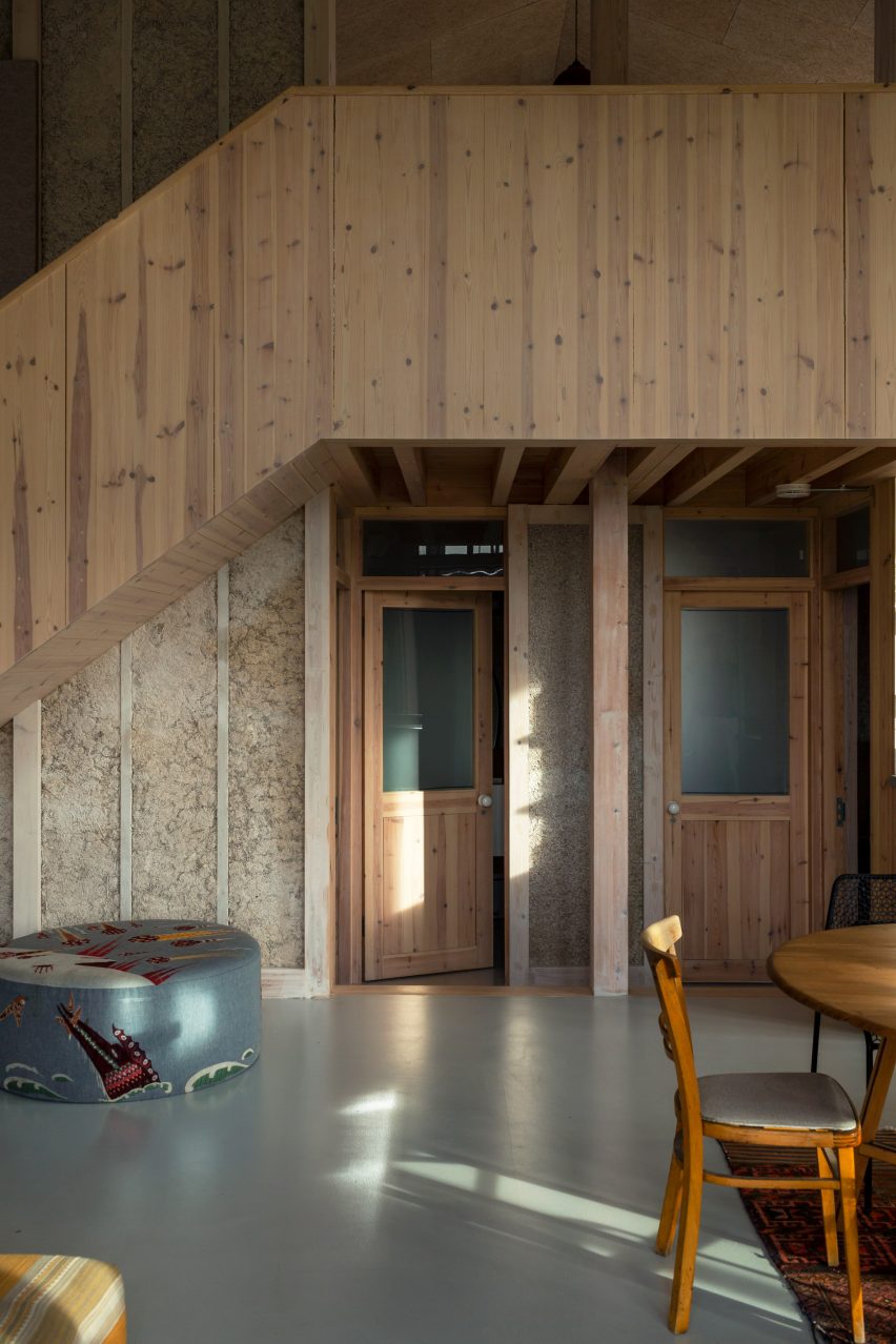 Flat House on Margent Farm, Cambridgeshire by Practice Architecture