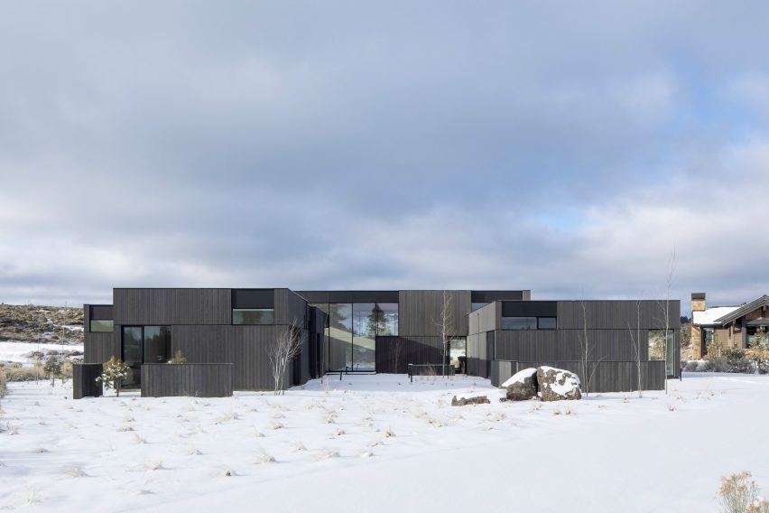 High Desert Residence by Hacker Architects