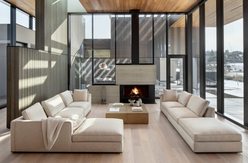 High Desert Residence by Hacker Architects