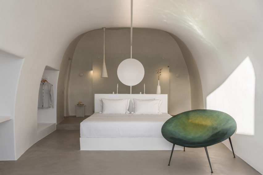 Saint Hotel in Santorini by Kapsimalis Architects