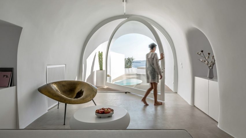 Saint Hotel in Santorini by Kapsimalis Architects