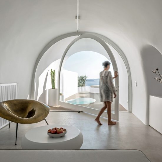 Saint Hotel in Santorini by Kapsimalis Architects