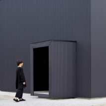 House in Kadogawa by Atelier Kento Eto