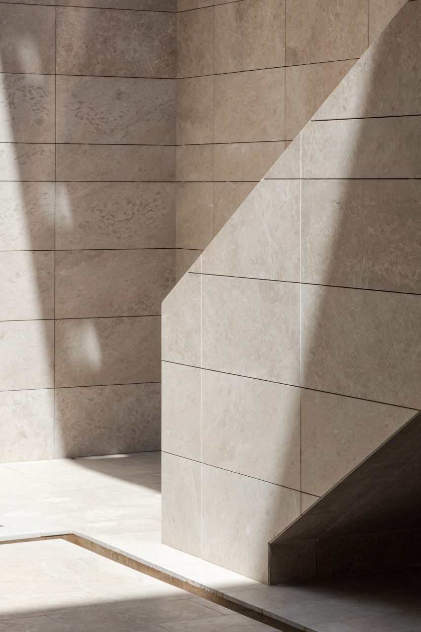 House in Mishref by Studio Toggle