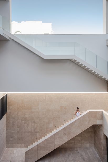 House in Mishref by Studio Toggle
