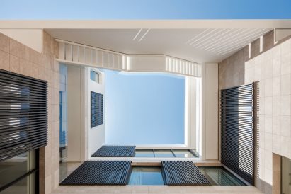 House in Mishref by Studio Toggle