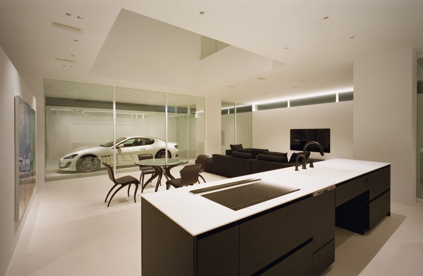 House in Takamatsu by Fujiwaramuro Architects