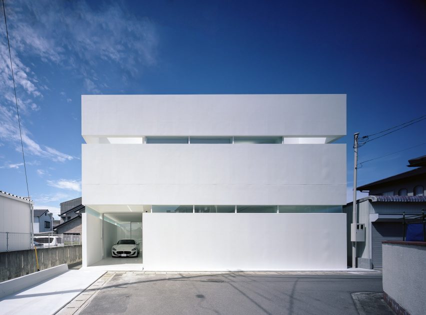 House in Takamatsu by Fujiwaramuro Architects