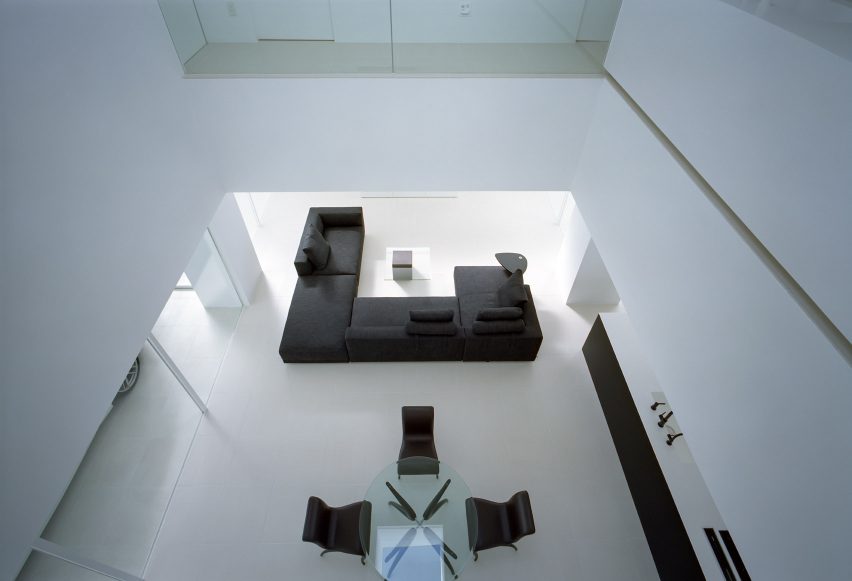 House in Takamatsu by Fujiwaramuro Architects