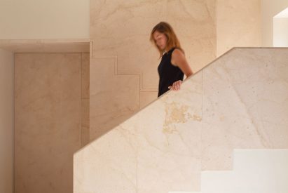 House of Giants by Iterare Arquitectos