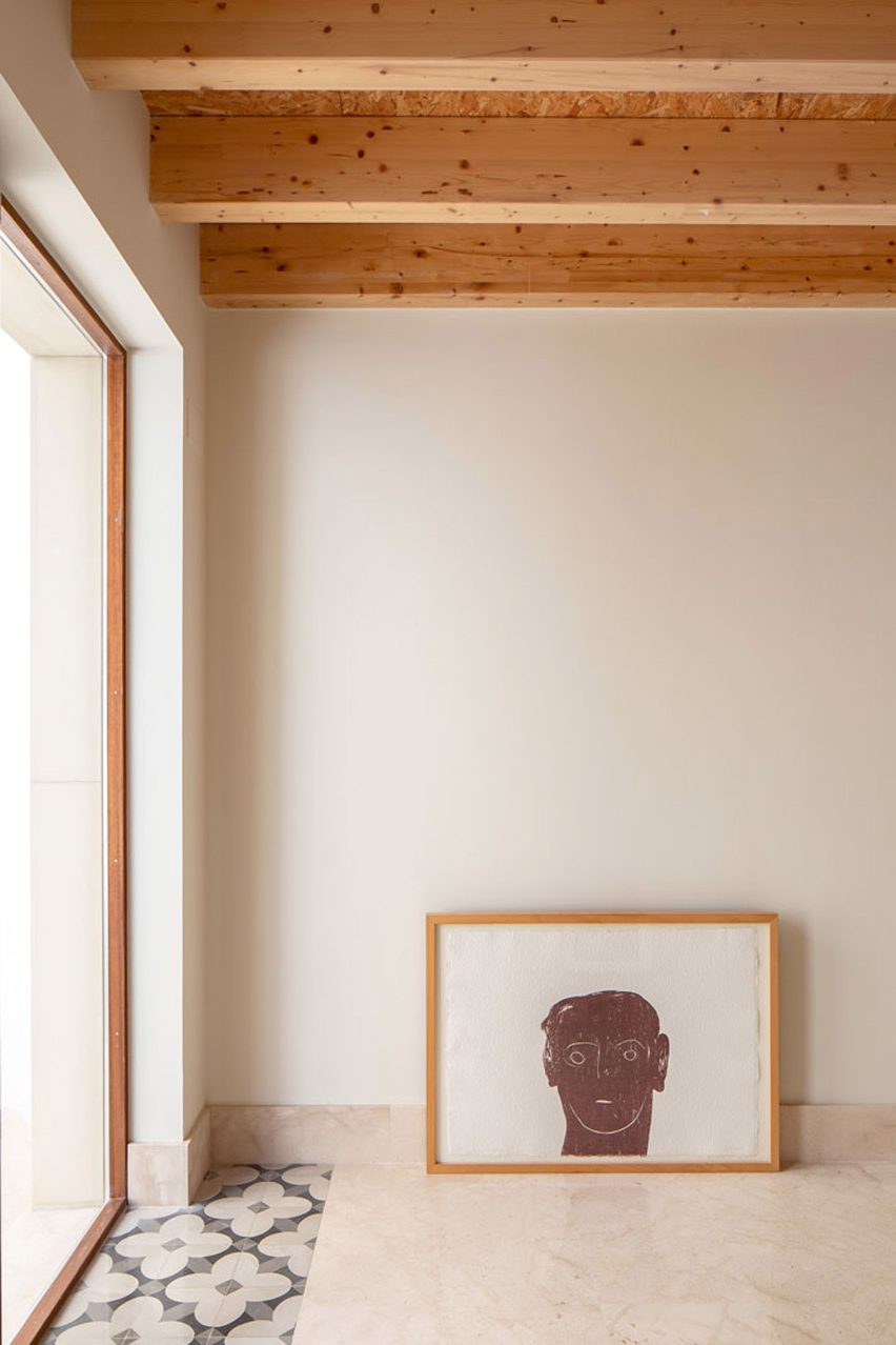 House of Giants by Iterare Arquitectos