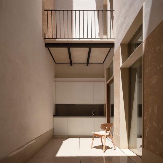 House of Giants by Iterare Arquitectos